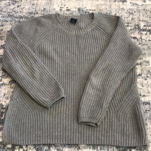 Warm gap sweater